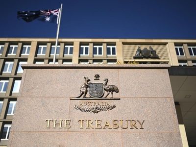 Australia's $1t-plus debt to peak in 25/26