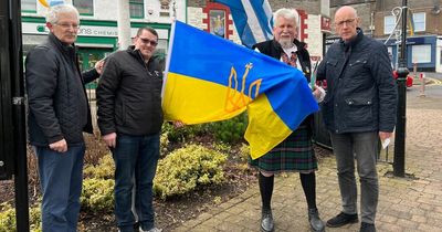 Blairgowrie shows solidarity with Ukraine by raising the flag in town centre