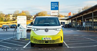 UK's largest free electric vehicle charging network opens its 500th location