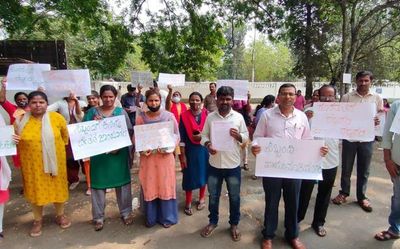 Workers protest in Hassan
