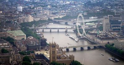 London power cut: Blackouts across capital as thousands of homes hit by outage