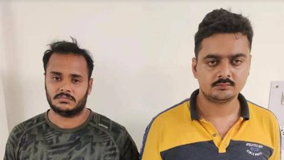 Two shooters involved in killing of Mumbai builder held in Varanasi