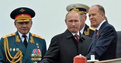 Humiliated Putin and Kremlin high command 'flee to Russian nuclear bunkers'