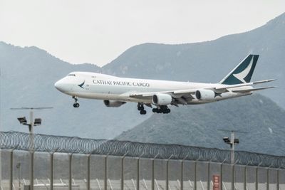 Cathay plans world's longest passenger flight, avoids Russian airspace