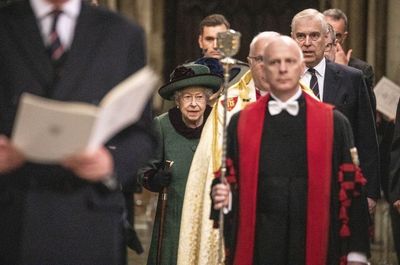 Queen carries on for Philip despite mobility issues
