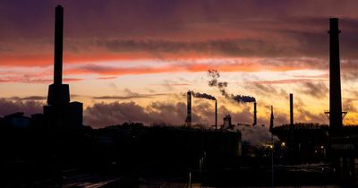 'End of an era' as iconic glassworks closes doors for final time