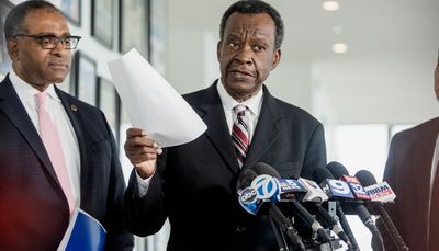 Willie Wilson to announce April 11 if he’s running for mayor against Lightfoot