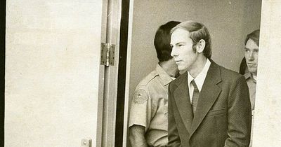 Man who kidnapped and buried alive a bus full of children is approved for parole