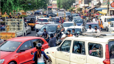 Chennai: Police fine traffic offenders, but none’s checking if they pay up