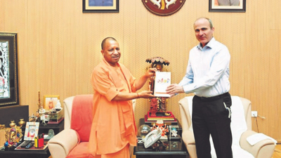 Uttar Pradesh CM Yogi Adityanath, World Bank expert discuss agriculture