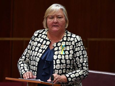 Outgoing senator shines light on bullying