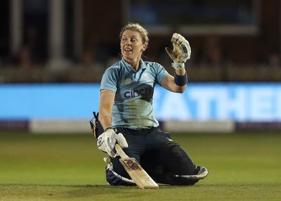 Captain Heather Knight hoping England batters all perform in World Cup semi