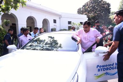 Nitin Gadkari rides first ever hydrogen-powered car to Parliament