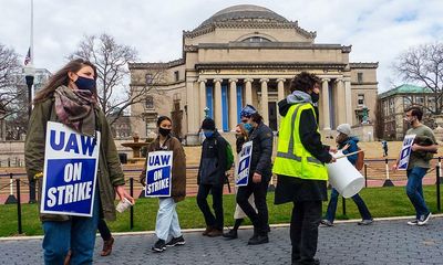 US graduate students protest against low pay while universities profit from their work