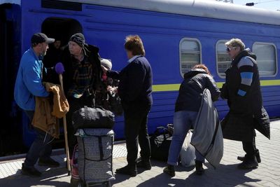 UK issues 25,500 visas to Ukrainian refugees as millions flee from war