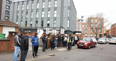 Uber drivers stage 'go-slow' around Bristol in protest at treatment