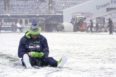 John Schneider: Door is open for Carlos Dunlap to return to Seahawks