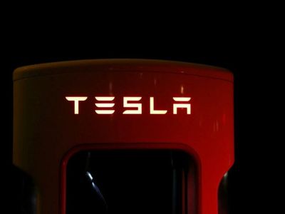 Tesla - Good Time To Lower Risk? Cathie Wood Did So By Selling Some Shares; How To Stay Long And Hedge Instead.