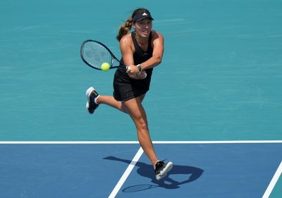 Pegula into Miami semis as Badosa