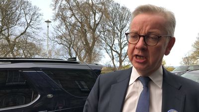 Michael Gove meets Edinburgh Ukrainian Club members