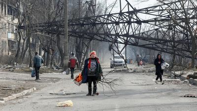 Ukraine-Russia updates: Convoy of buses trying to reach trapped civilians in Mariupol, Ukraine says