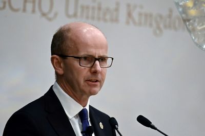 UK spy chief says Putin advisors fear telling truth on Ukraine