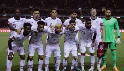 U.S. qualifies for World Cup despite 2-0 loss to Costa Rica