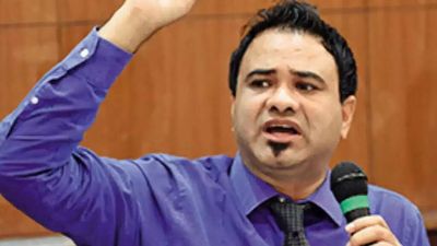 Dr Kafeel Khan booked for obstructing govt work