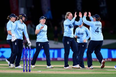 England reach World Cup final with convincing victory over South Africa
