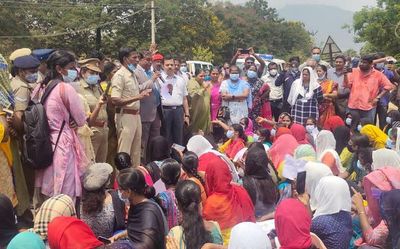 Girl students of Bharathiar University protest over miscreants’ presence in hostels