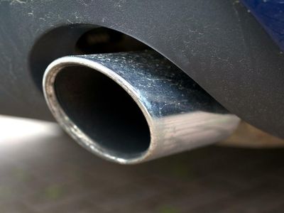 Automakers Come In Support Of EPA's Stricter Tailpipe Standards: WSJ