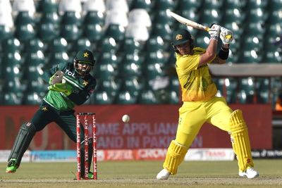Ton-up McDermott propels Australia to 348-8 in second ODI