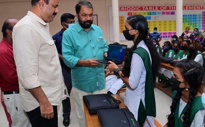 Distribution of laptops under Vidyakiranam begins