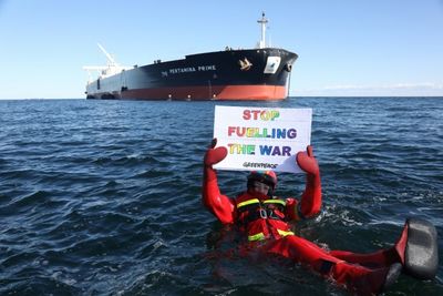 Greenpeace blocks Russian oil delivery off Denmark