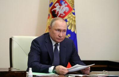 Putin warns EU nations need ruble accounts to get gas