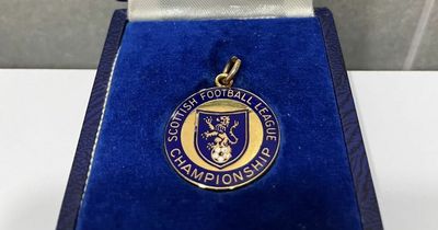 Former St Johnstone midfielder Paul Cherry raffles 1989-90 winners' medal to help Ukrainian kids