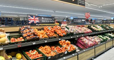 Aldi and Tesco issue urgent warning to anyone who buys fruit and veg