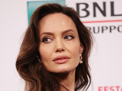 Angelina Jolie visits Ukrainian refugees in Italian children’s hospital
