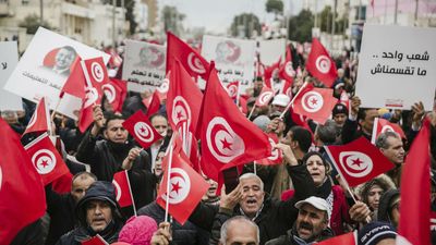 Tunisian President dissolves parliament, threatens to prosecute MPs who voted to curb his powers