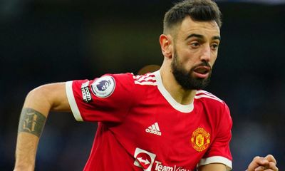 ‘Best is yet to come’: Bruno Fernandes signs new Manchester United contract