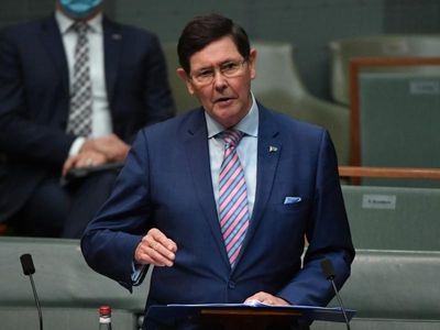 Father of the House farewells parliament