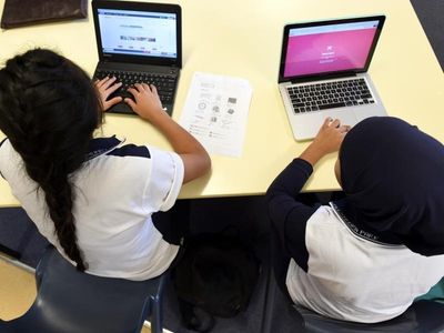 Qld unveils $190m school internet plan
