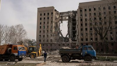 Ukraine-Russia updates: Mariupol cut off, Russia claims Ukraine launched cross-border strike, Moscow's troops pull out of Chernobyl