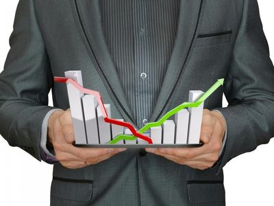 6 Stocks Halted In Thursday's Session