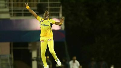 Dwayne Bravo goes past Lasith Malinga to become IPL's highest wicket-taker