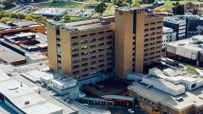 Father complains after Canberra Hospital staff failed to feed one-year-old daughter dinner