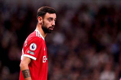 Bruno Fernandes signs new Manchester United contract to continue ‘special relationship’