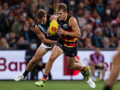 Crows sink Port with goal after AFL siren