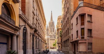 Spain extends Covid travel rules as families prepare to fly for Easter holidays