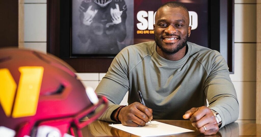 Bills sign DE Efe Obada from Panthers